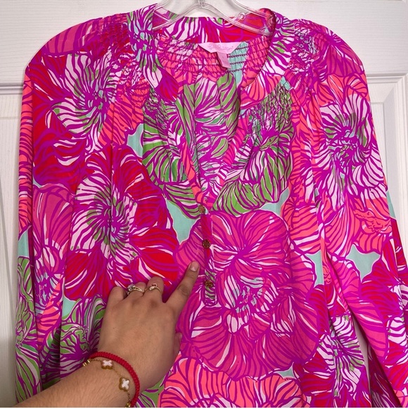 Lilly Pulitzer Elsa Worth It Silk Top Pink Floral size small - Picture 6 of 9